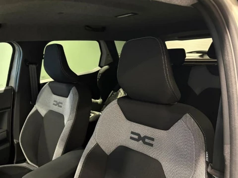 Dacia Duster Journey hybrid 155