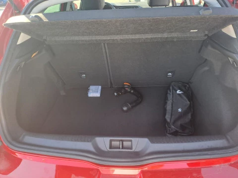 Renault Megane   1.3 TCe GPF Zen Fast Track 103kW