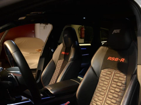 Audi A6 RS 6 Avant TFSI quattro