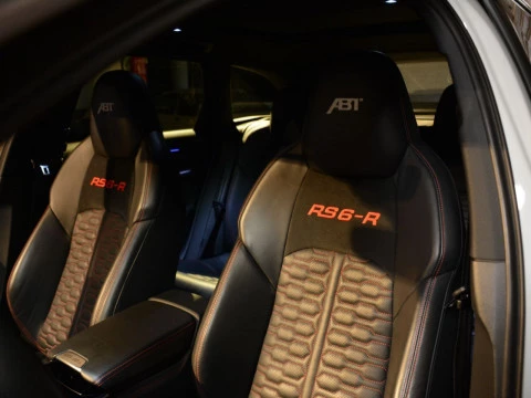 Audi A6 RS 6 Avant TFSI quattro