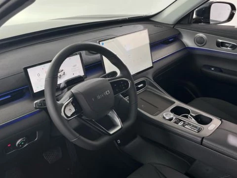 EBRO S800 1.6 TGDI Premium 7 DCT