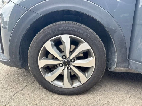 Kia Stonic 1.0 T-GDi 74kW (100CV) MHEV iMT Drive