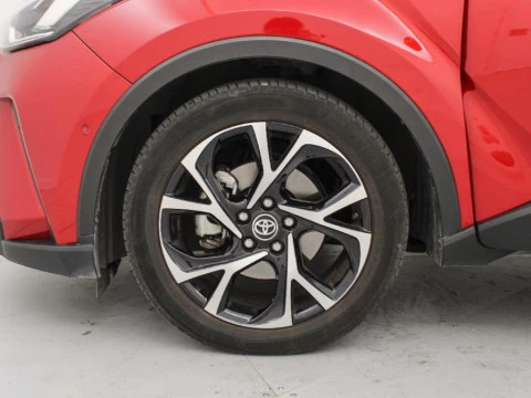 Toyota C-HR CH Toyota C-HR - MC20