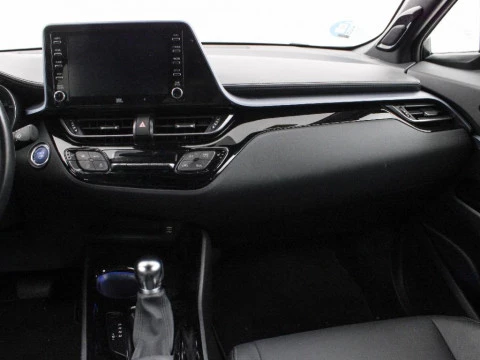Toyota C-HR CH Toyota C-HR - MC20