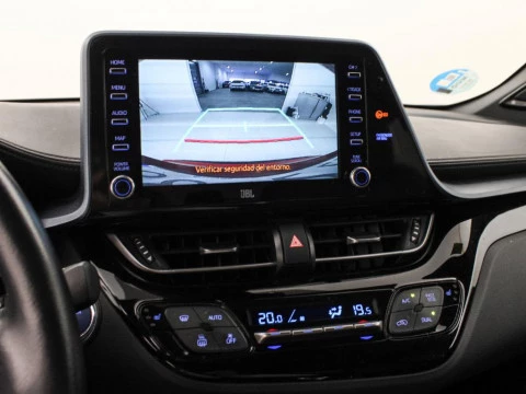 Toyota C-HR CH Toyota C-HR - MC20