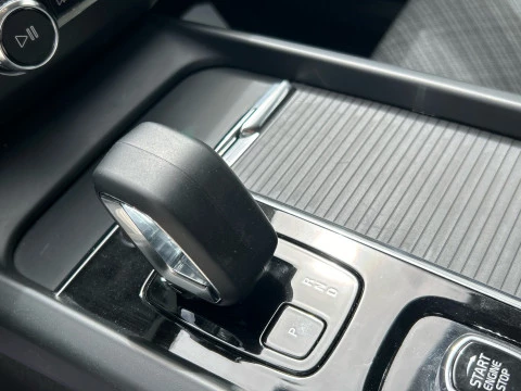 Volvo XC60 2.0 B4 D CORE AUTO 197 5P