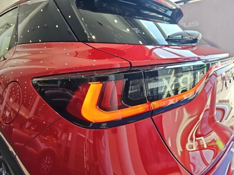 Lexus LBX 1.5 136cv HEV Elegant