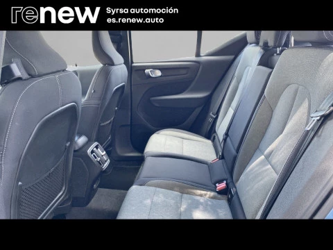 Volvo XC40 2.0 B3 G Core Auto