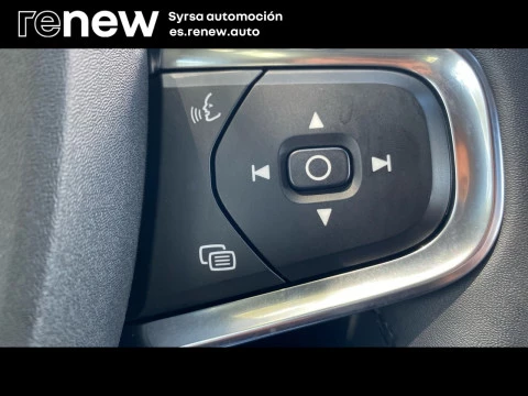 Volvo XC40 2.0 B3 G Core Auto