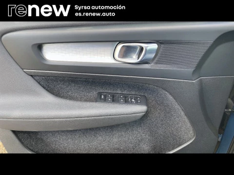Volvo XC40 2.0 B3 G Core Auto