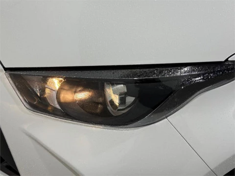 Toyota Yaris 120H 1.5 Business Plus