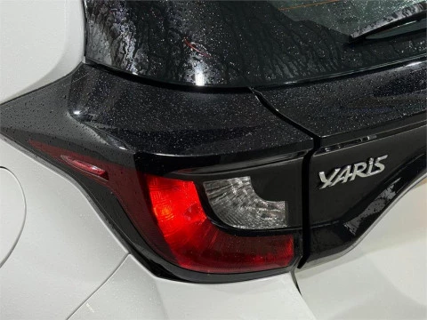 Toyota Yaris 120H 1.5 Business Plus