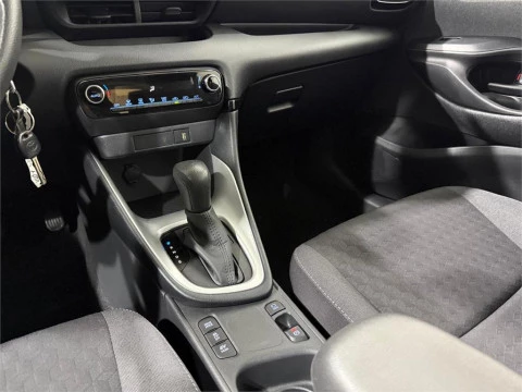 Toyota Yaris 120H 1.5 Business Plus