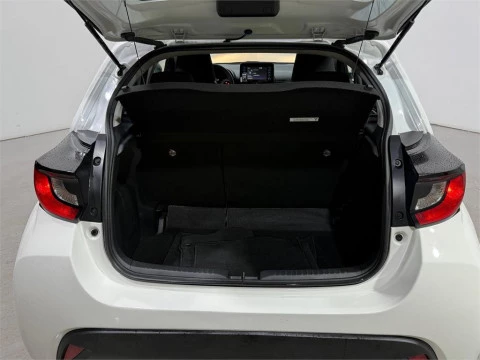 Toyota Yaris 120H 1.5 Business Plus