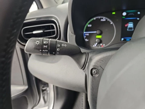 Toyota Yaris 1.5 120H Active Plus