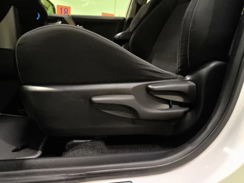 Toyota Rav4 2.5l hybrid Advance 2WD 145 kW (197 CV)