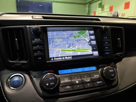 Toyota Rav4 2.5l hybrid Advance 2WD 145 kW (197 CV)