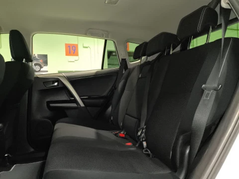 Toyota Rav4 2.5l hybrid Advance 2WD 145 kW (197 CV)