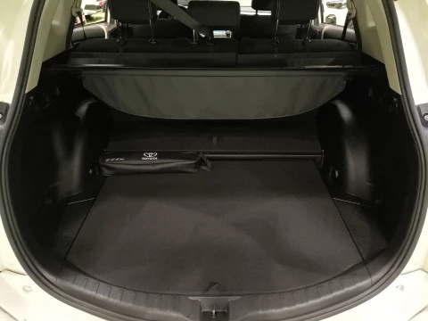 Toyota Rav4 2.5l hybrid Advance 2WD 145 kW (197 CV)