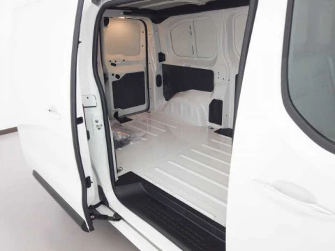 Peugeot Expert e-Expert Furgón Premiun Eléctrico 100Kw Batería 75Kwh Standard