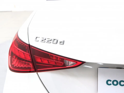Mercedes-Benz Clase C 2.0 C 220 D MHEV AUTO 200 4P