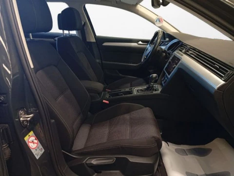 Volkswagen Passat Advance 1.5 TSI 110kW(150CV) Variant