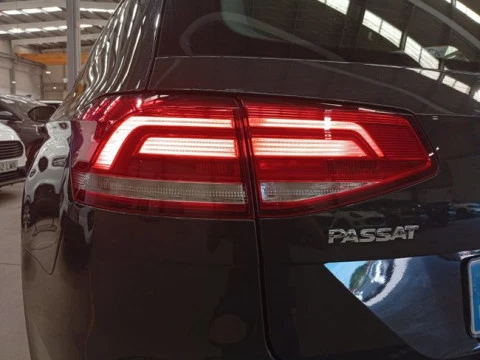 Volkswagen Passat Advance 1.5 TSI 110kW(150CV) Variant