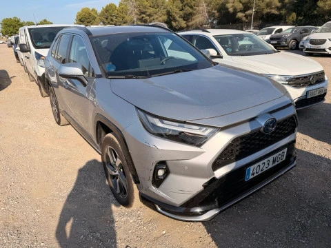 Toyota Rav4 2.5l PLUG-IN 300PH (e-CVT) Advance