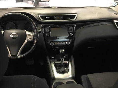 Nissan Qashqai   1.2 DIG-T N-Connecta 4x2 XTronic