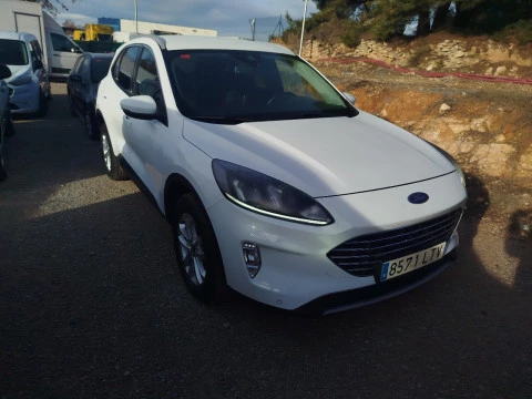 Ford Kuga Titanium 2.5 Duratec FHEV 140kW Auto