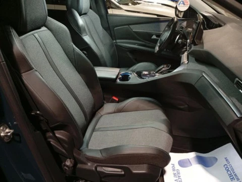 Peugeot 3008 Hybrid 225 e-EAT8 Allure Pack