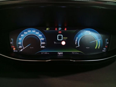 Peugeot 3008 Hybrid 225 e-EAT8 Allure Pack