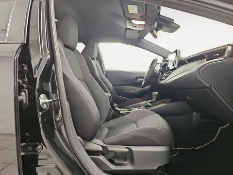 Toyota Corolla 1.8 125H ACTIVE TECH E-CVT