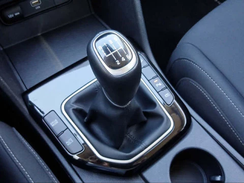 Kia Sportage 1.6 CRDi MHEV Drive 4x2 100 kW (136 CV)