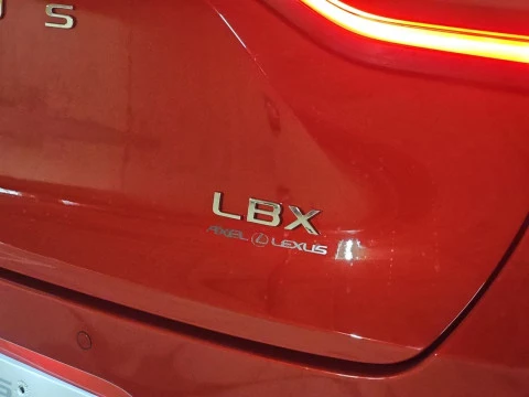 Lexus LBX 1.5 136cv HEV Elegant+