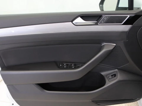 Volkswagen PASSAT familiar 1.6 TDI 88KW DSG EXECUTIVE VARIANT 5P