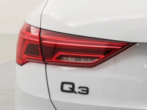 Audi Q3 2.0 35 TDI S TRONIC BLACK LINE 150 5P