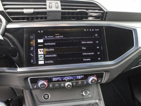 Audi Q3 2.0 35 TDI S TRONIC BLACK LINE 150 5P