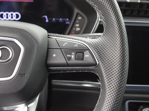 Audi Q3 2.0 35 TDI S TRONIC BLACK LINE 150 5P