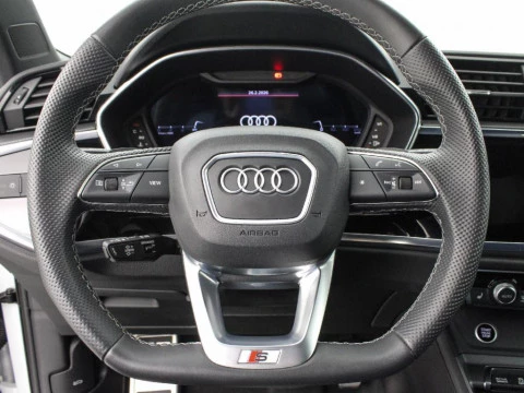 Audi Q3 2.0 35 TDI S TRONIC BLACK LINE 150 5P