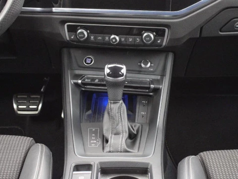 Audi Q3 2.0 35 TDI S TRONIC BLACK LINE 150 5P