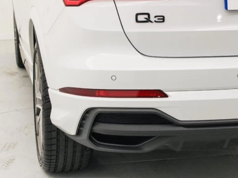 Audi Q3 2.0 35 TDI S TRONIC BLACK LINE 150 5P