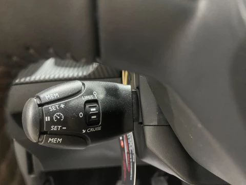 Peugeot 2008 Active Pack Puretech 100 S&S 6 Vel. MAN