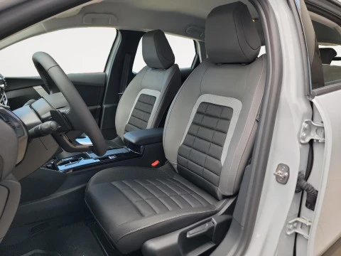 Citroën C4 Hybrid 145 ë-DCS6 Plus