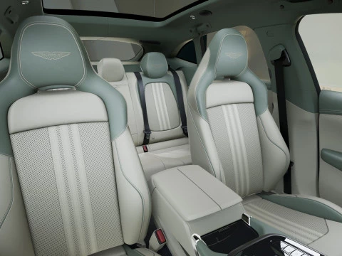 Aston Martin DBX 4.0 V8 707 Auto