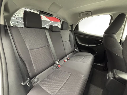 Toyota Yaris 1.5 120H Business Plus