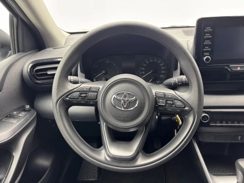 Toyota Yaris 1.5 120H Business Plus