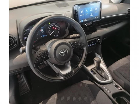 Toyota Yaris ACTIVE PLUS
