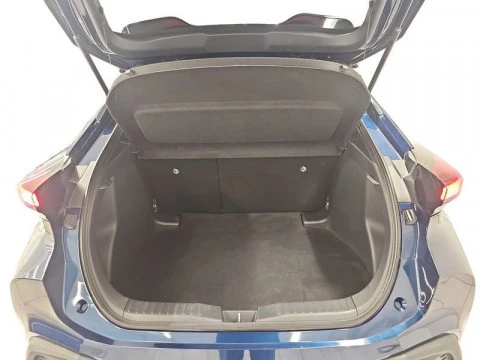 Toyota C-HR Advance Hybrid 140