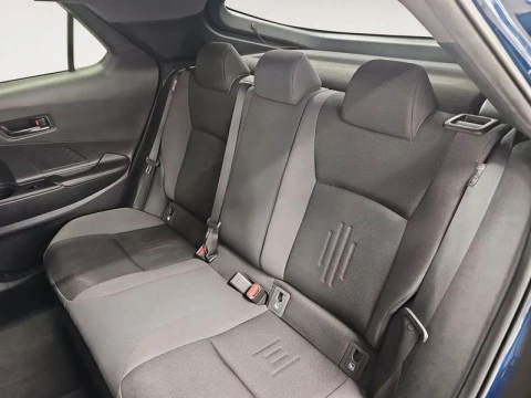 Toyota C-HR Advance Hybrid 140